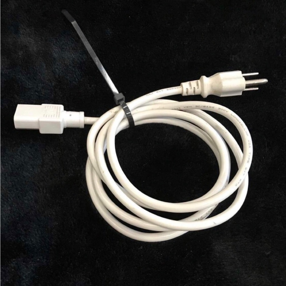 Longwell E55333 VW-1 3C/18AWG 300V TYPE SVT Computer Desktop Monitor Power Cord - Picture 3 of 13